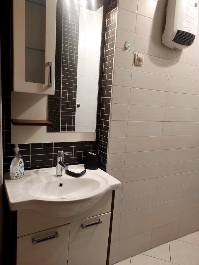 Center 1 Podgorica Apartment Bagian luar foto
