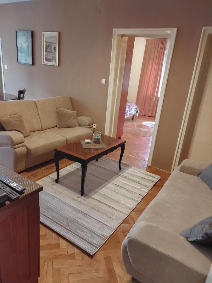 Center 1 Podgorica Apartment Bagian luar foto